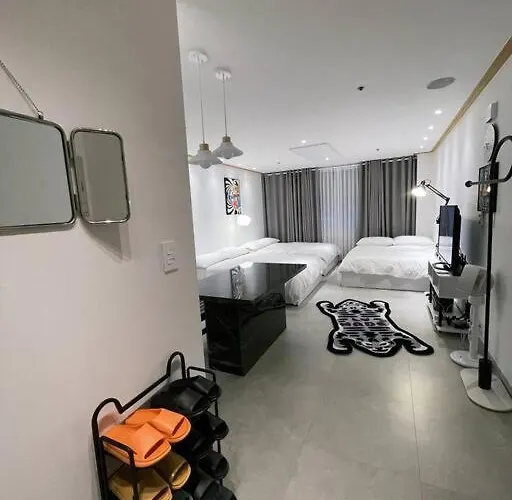 홍대입구역에서 30초 퀸 Q 사이즈 침대 3 Ott Wifi New Open * Séoul